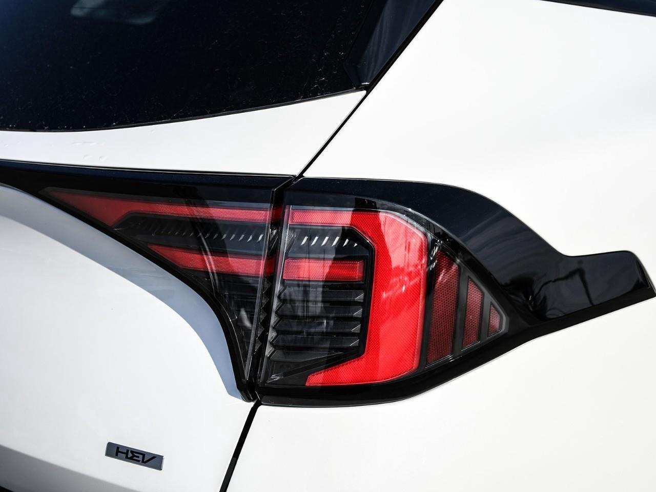 2026 Kia Sportage Hybrid SX w/Red Interior 2026 Kia Sportage Hybrid – SX Photo