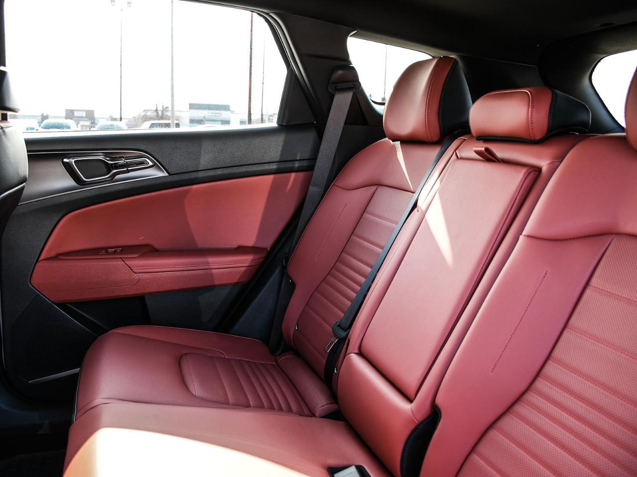 2026 Kia Sportage Hybrid SX w/Red Interior 2026 Kia Sportage Hybrid – SX Photo