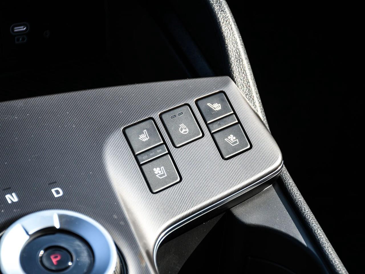 2026 Kia Sportage Hybrid SX w/Red Interior 2026 Kia Sportage Hybrid – SX Photo