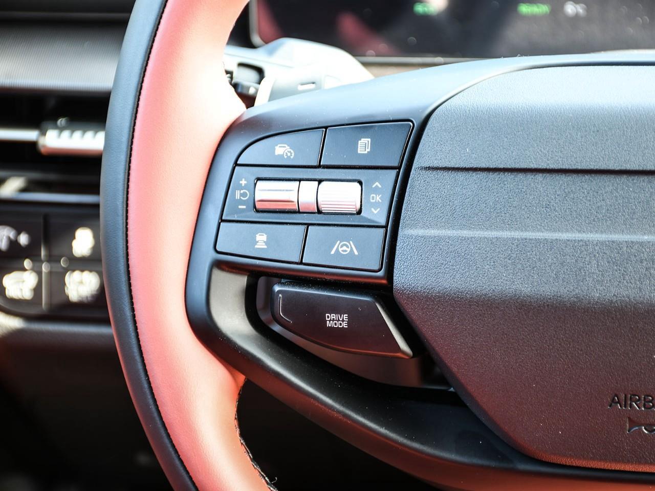 2026 Kia Sportage Hybrid SX w/Red Interior 2026 Kia Sportage Hybrid – SX Photo