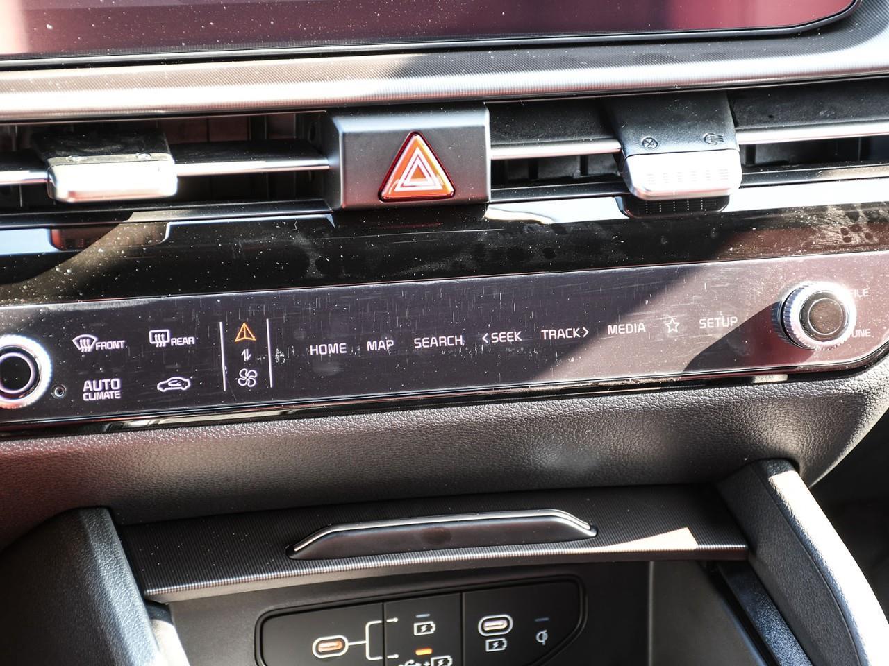 2026 Kia Sportage Hybrid SX w/Red Interior 2026 Kia Sportage Hybrid – SX Photo