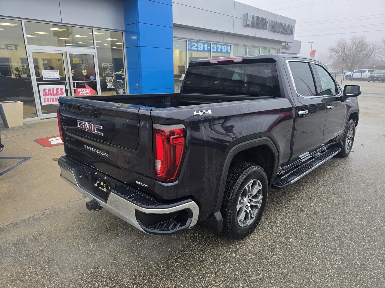 2026 GMC Sierra 1500 SLT Photo