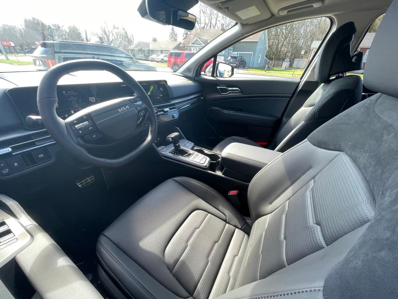 2026 Kia Sportage EX Premium AWD w/Black Interior Photo