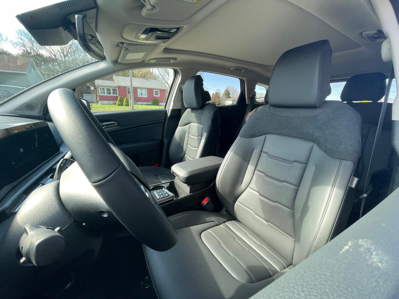 2026 Kia Sportage EX Premium AWD w/Black Interior Photo