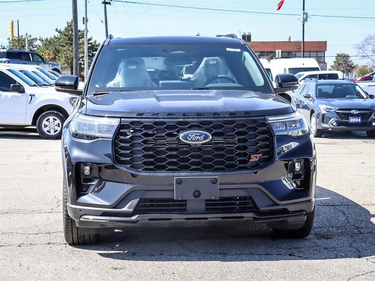 2026 Ford Explorer ST Photo2