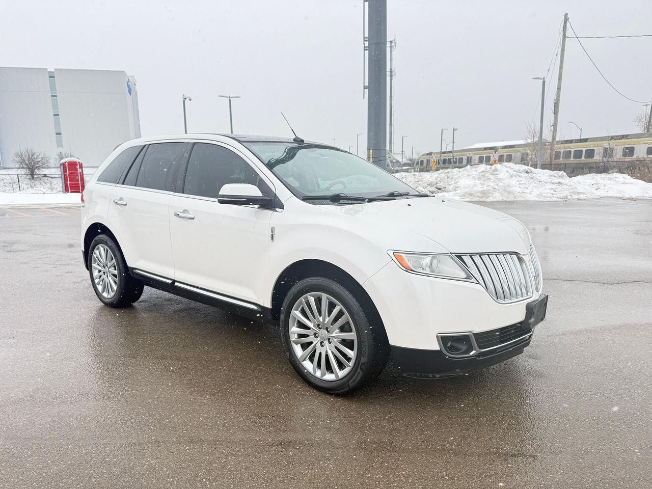2014 Lincoln MKX As is Trade in* Photo3