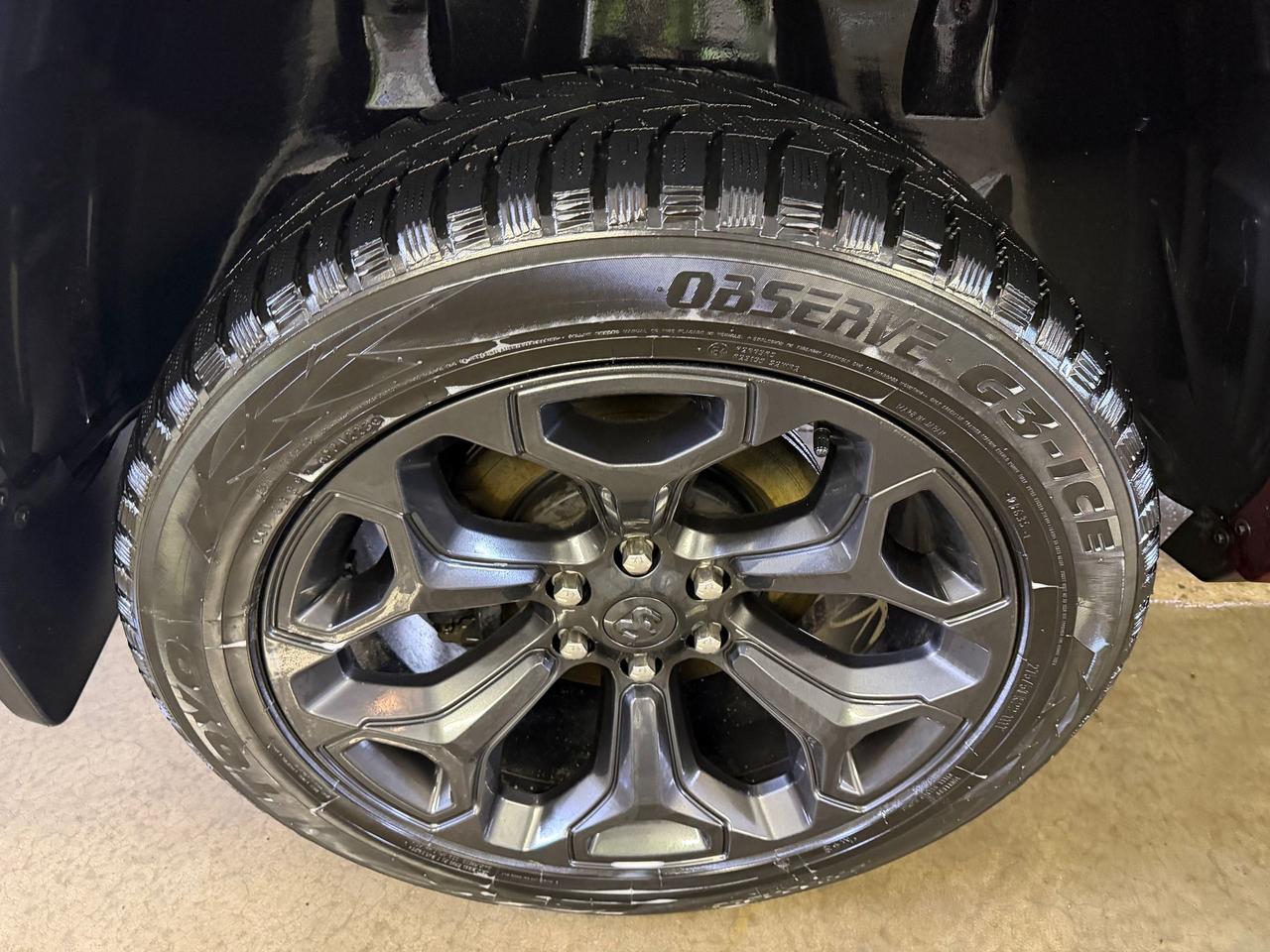 2022 RAM 1500 Limited 4x4 Crew Cab 5'7" Box Photo