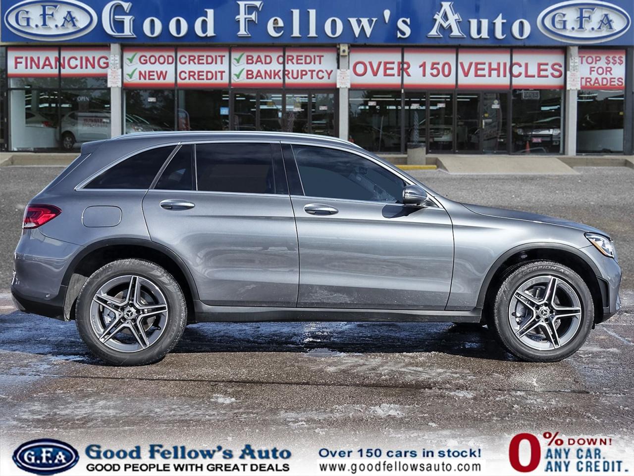 2022 Mercedes-Benz GLC-Class PREMIUM & PREMIUM PLUS PACKAGE, SPORT PACKAGE, 4MA Photo2