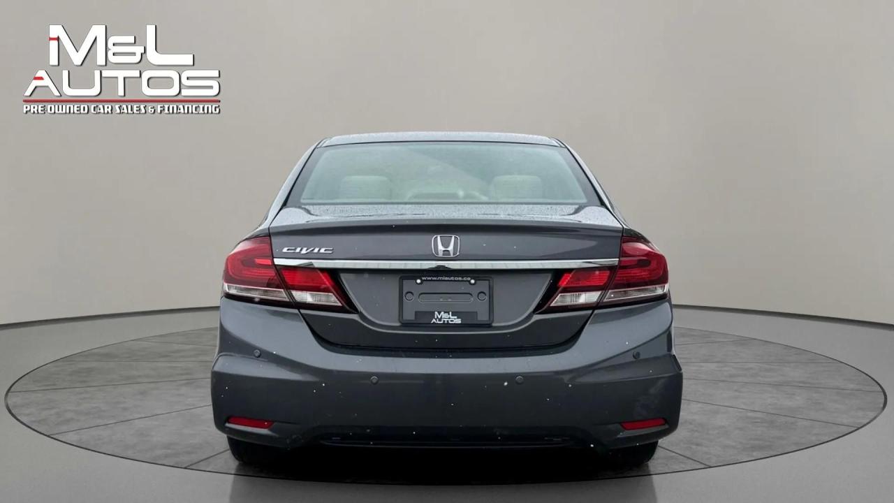 2013 Honda Civic 4dr Auto LX Photo3