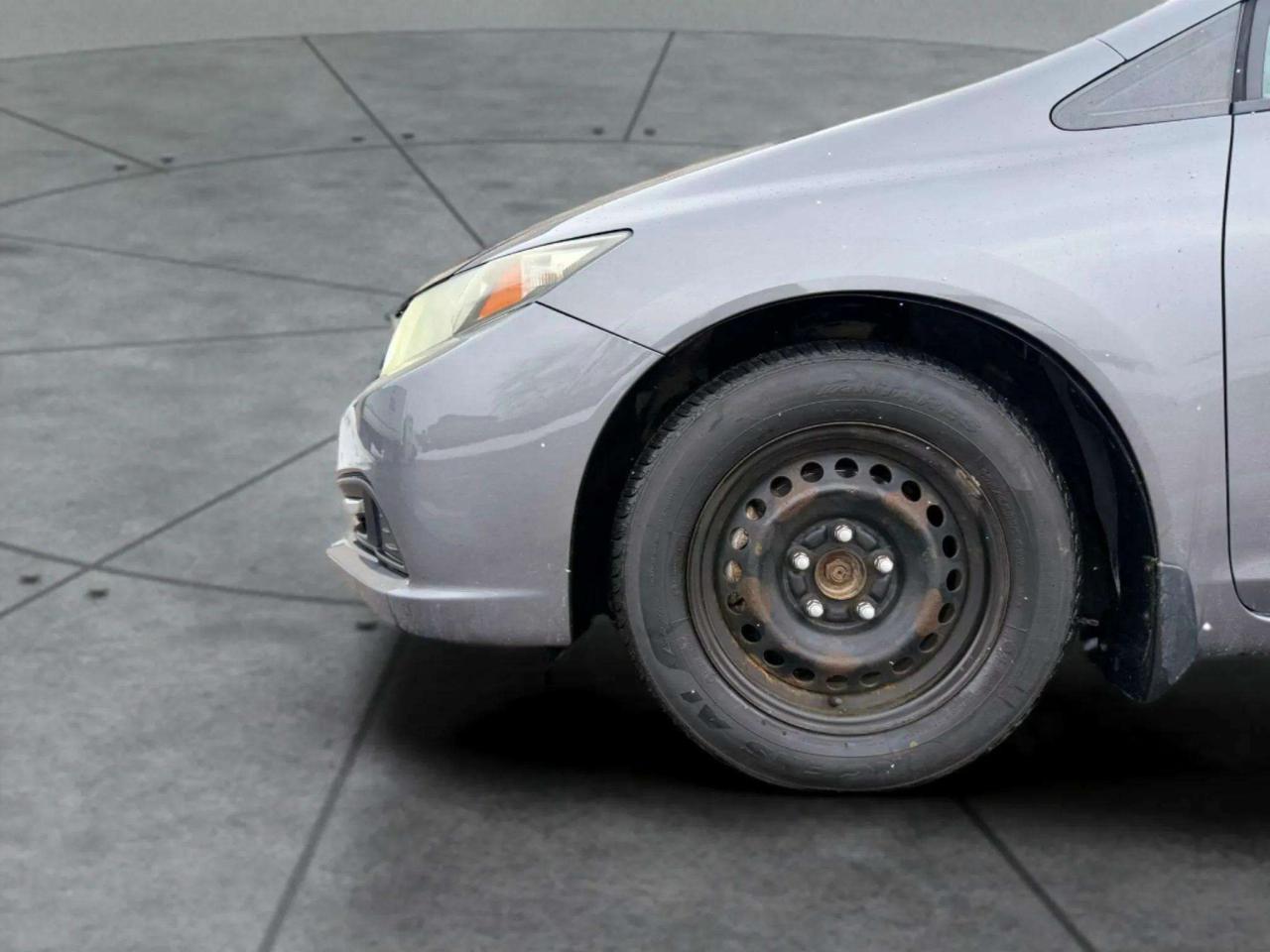 2013 Honda Civic 4dr Auto LX Photo