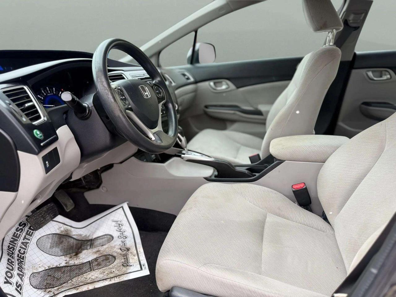 2013 Honda Civic 4dr Auto LX Photo