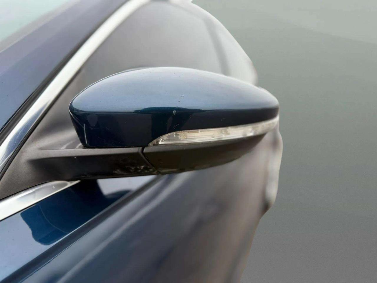 2021 Volkswagen Passat HIGHLINE AUTO Photo