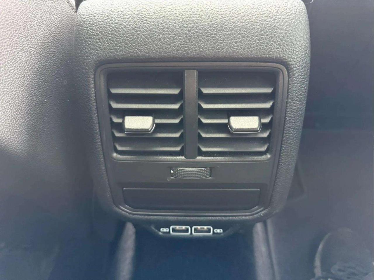 2021 Volkswagen Passat HIGHLINE AUTO Photo