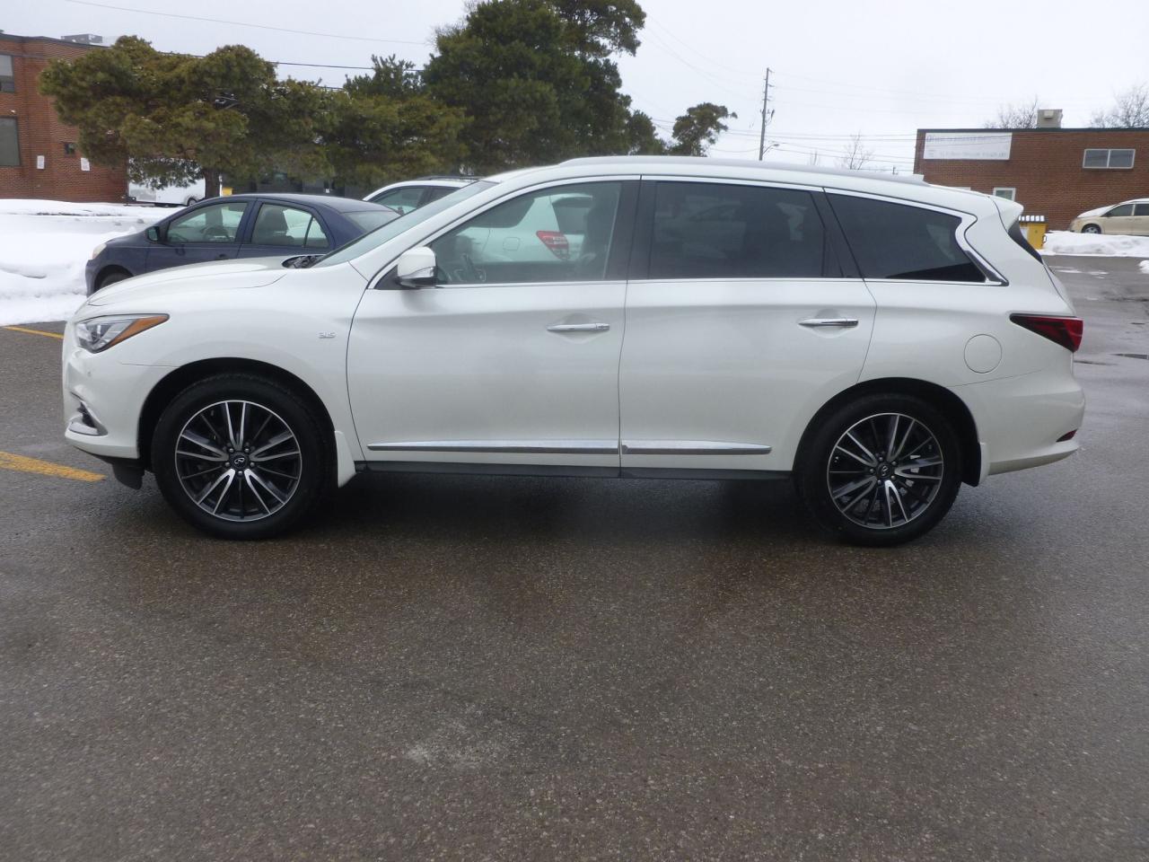 2017 Infiniti QX60  Photo