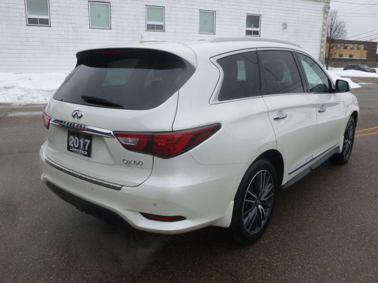 2017 Infiniti QX60  Photo