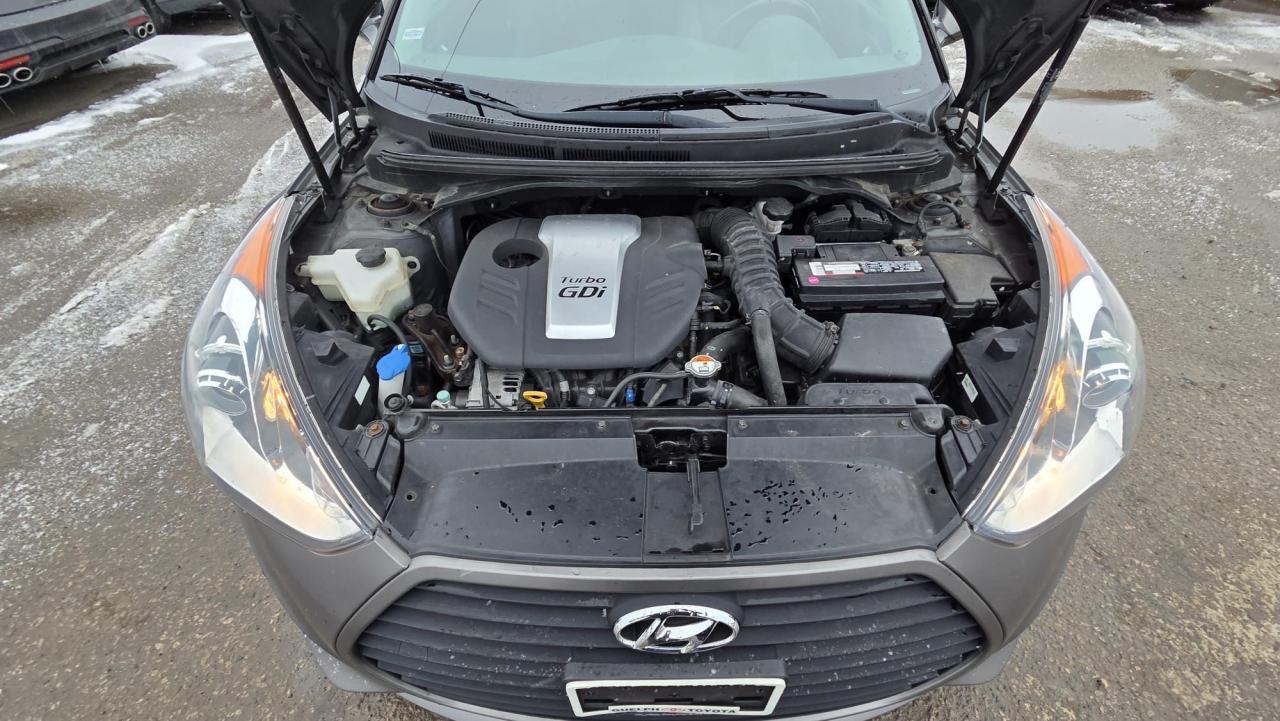 2014 Hyundai Veloster TURBO, AUTO, LEATHER, ONLY 60,000KMS, CERT Photo
