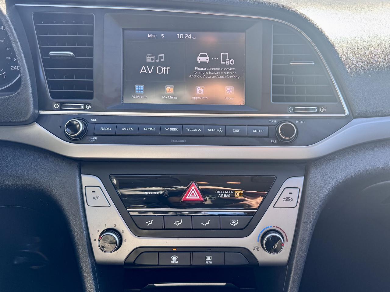 2018 Hyundai Elantra FINANCING AVAILABLE Photo13