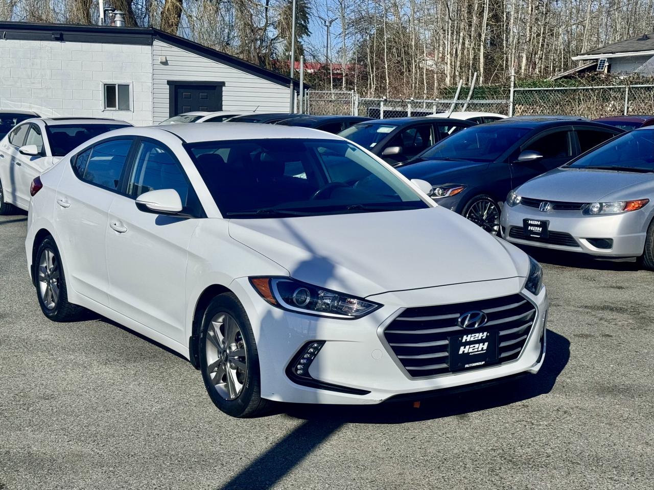 2018 Hyundai Elantra FINANCING AVAILABLE Photo3