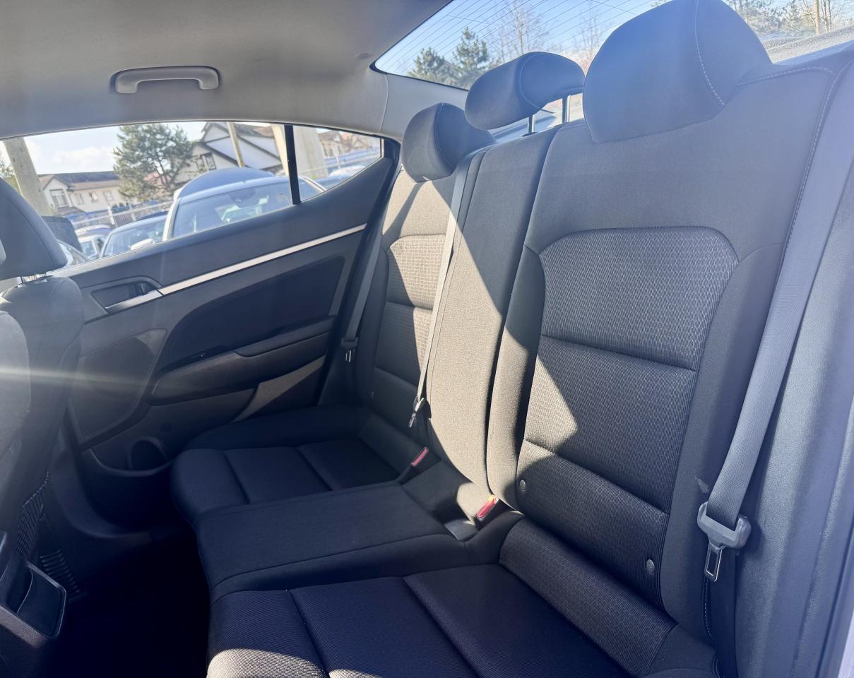 2018 Hyundai Elantra FINANCING AVAILABLE Photo14