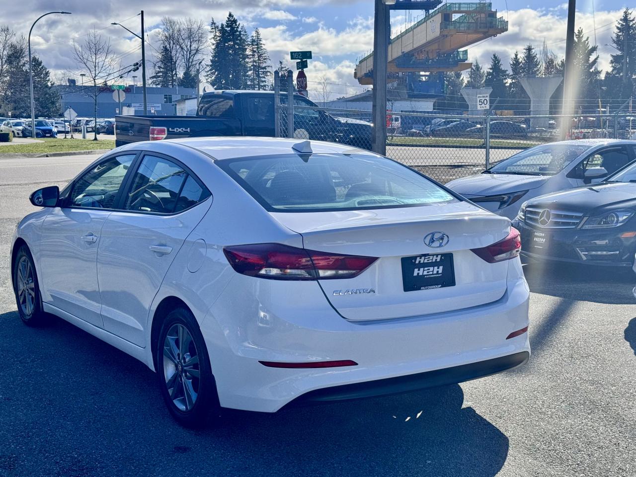 2018 Hyundai Elantra FINANCING AVAILABLE Photo7