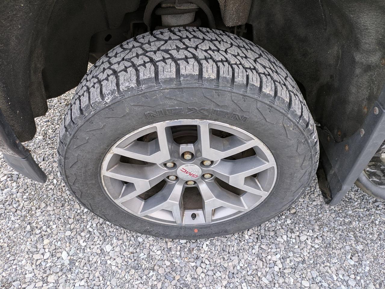 2014 GMC Sierra 1500 4WD DOUBLE CAB STANDARD BOX SLE Photo