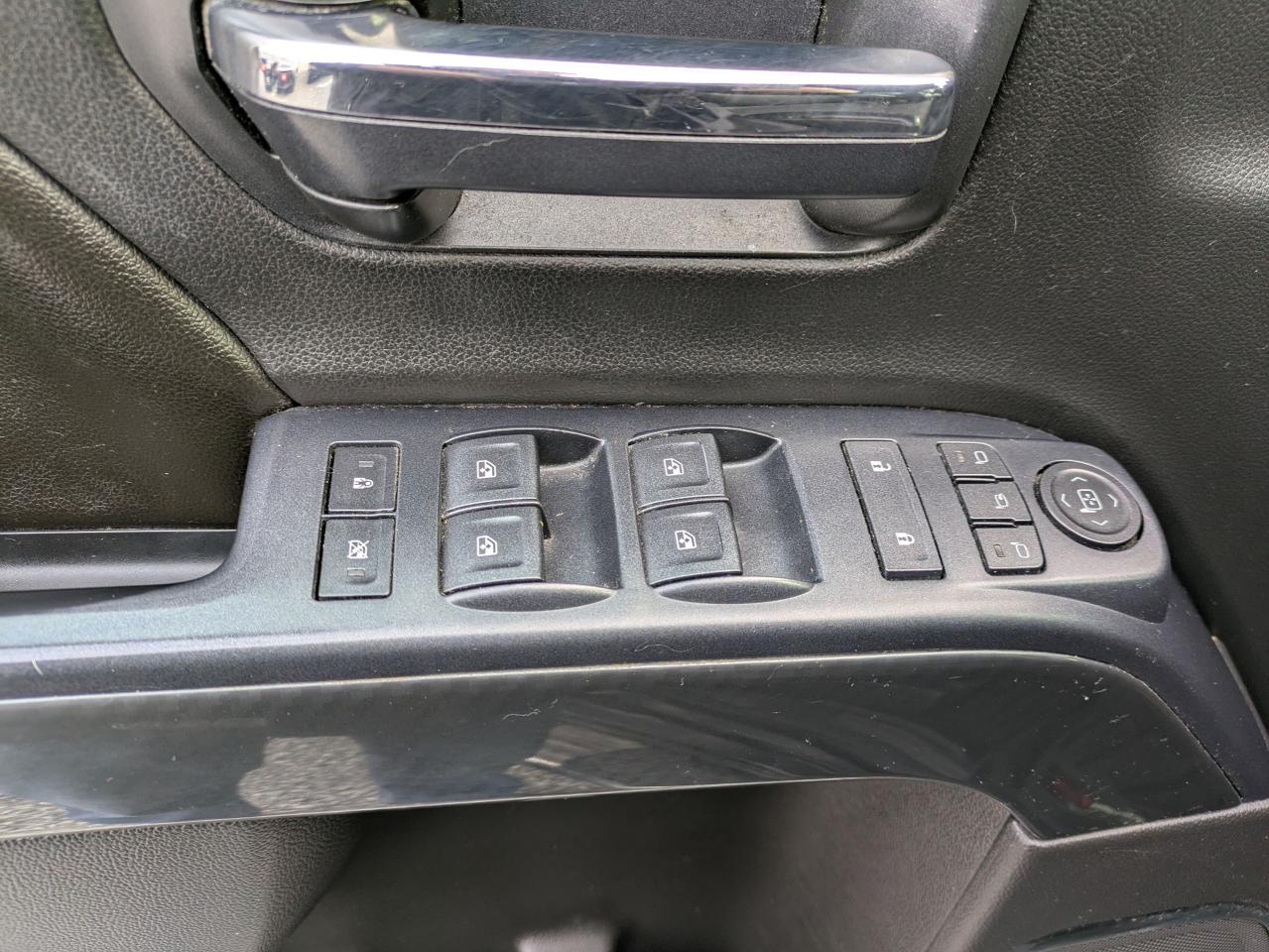 2014 GMC Sierra 1500 4WD DOUBLE CAB STANDARD BOX SLE Photo