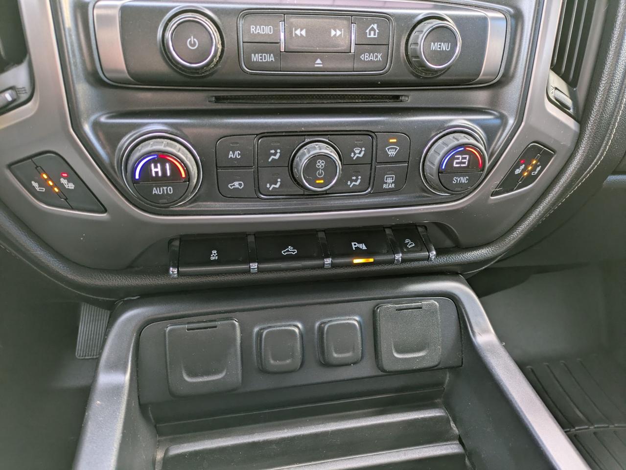 2014 GMC Sierra 1500 4WD DOUBLE CAB STANDARD BOX SLE Photo