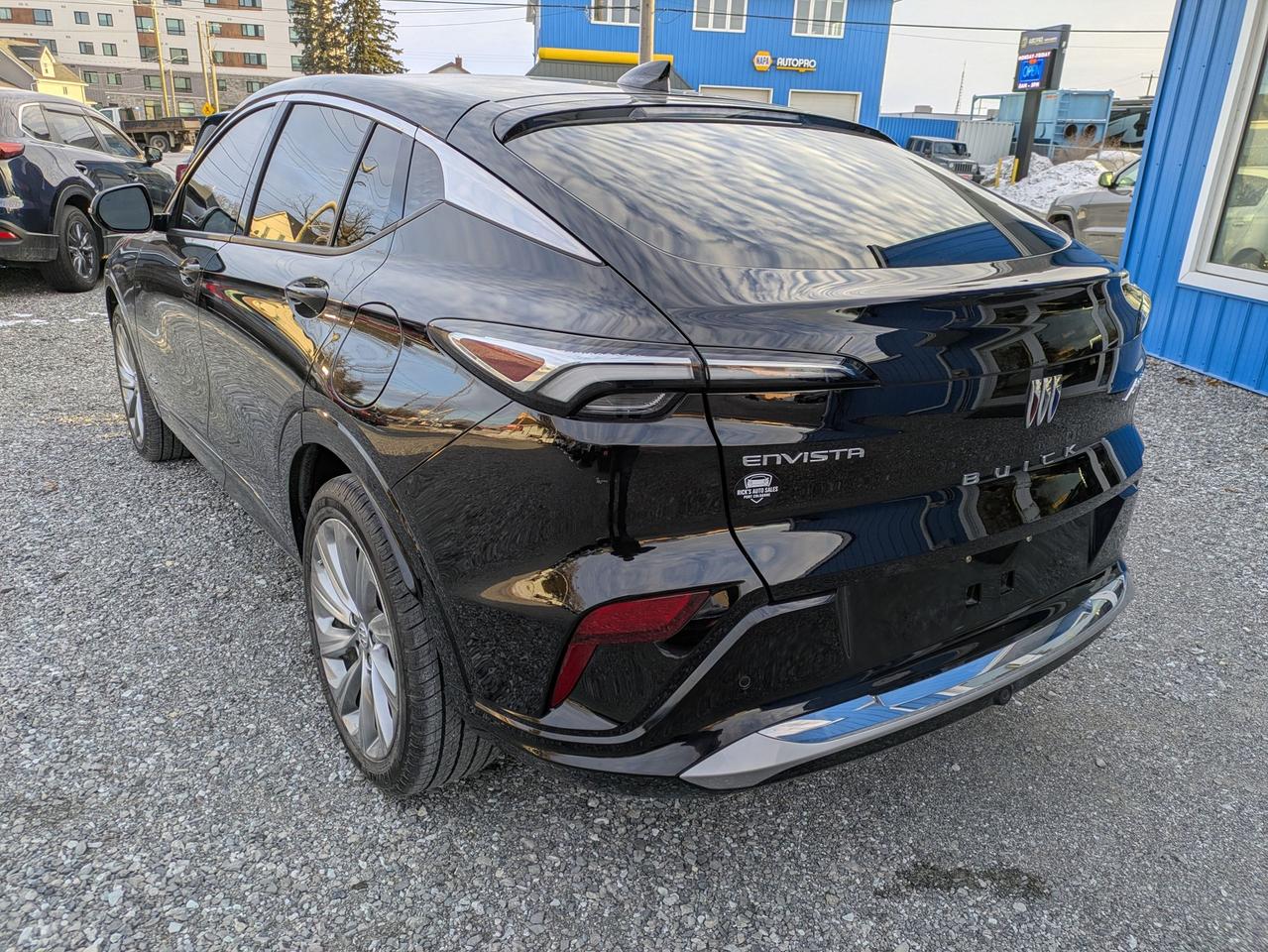 2024 Buick Envista Avenir Photo2