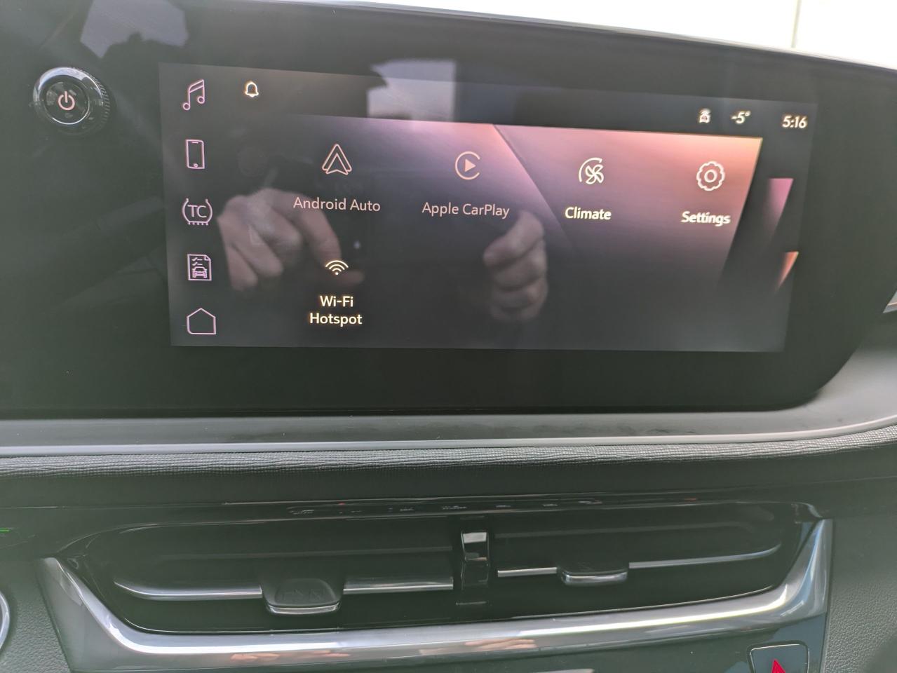 2024 Buick Envista Avenir Photo