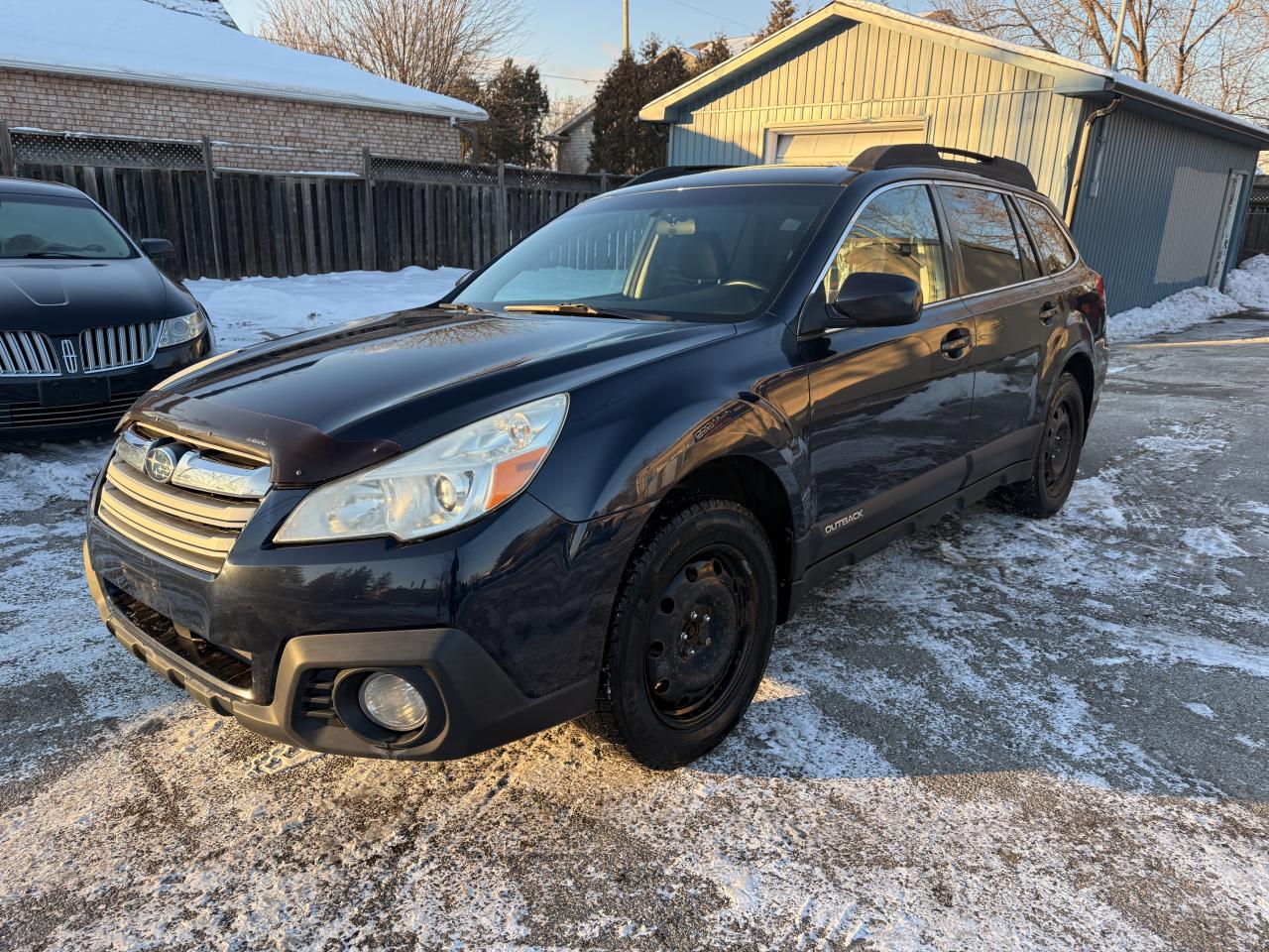 2013 Subaru Outback 2.5i Touring Photo