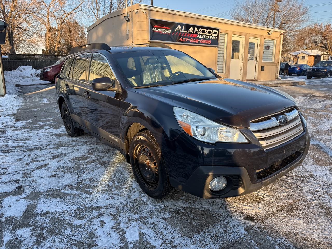 2013 Subaru Outback 2.5i Touring Photo4