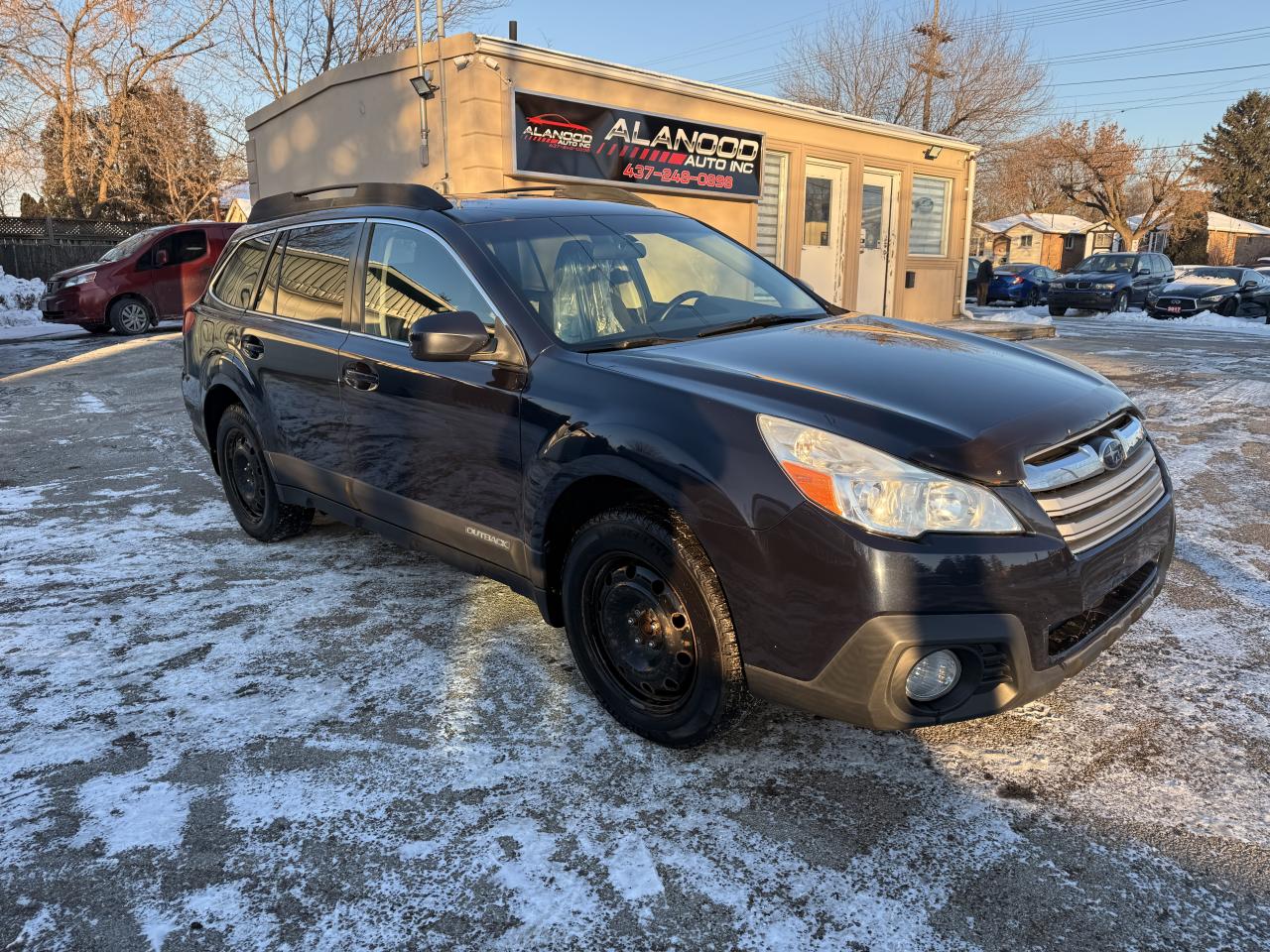 2013 Subaru Outback 2.5i Touring Photo