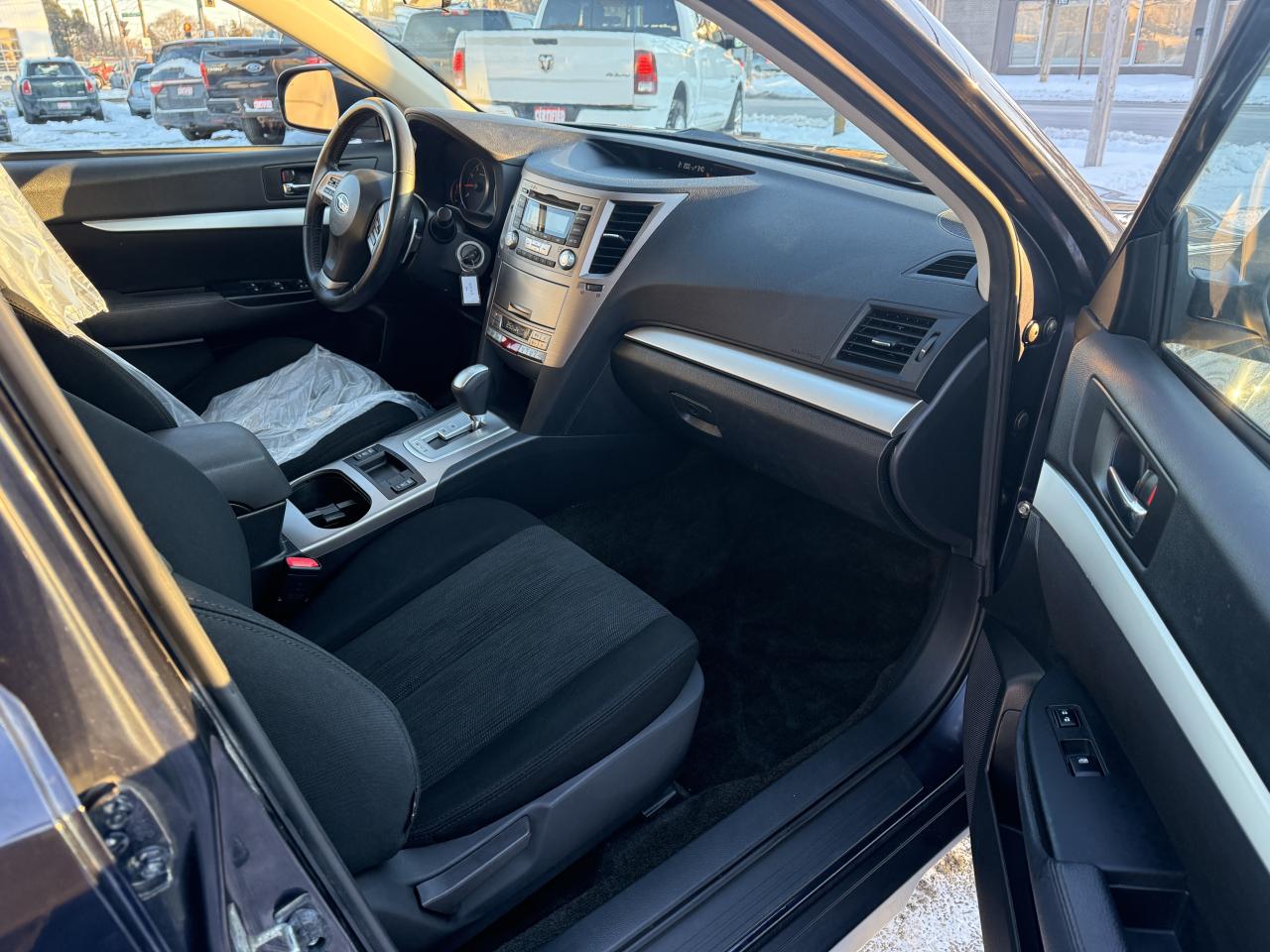 2013 Subaru Outback 2.5i Touring Photo