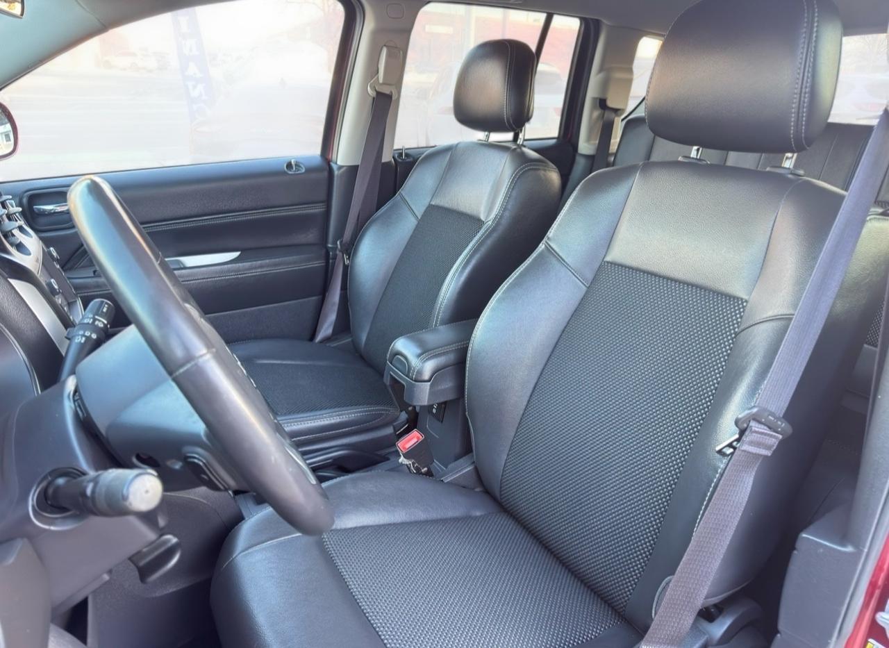 2015 Jeep Compass NORTH Photo