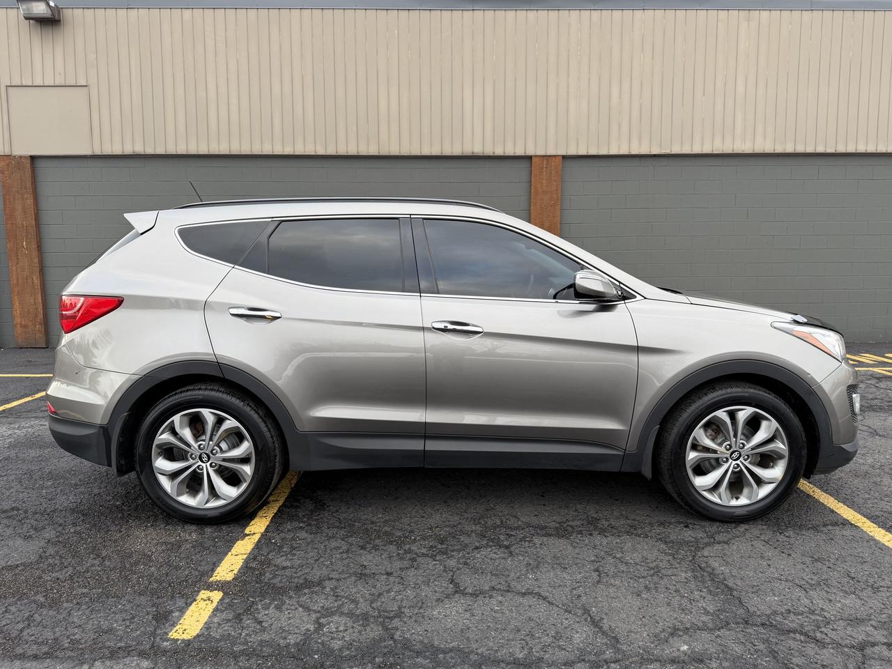 2016 Hyundai Santa Fe Sport Limited Photo3