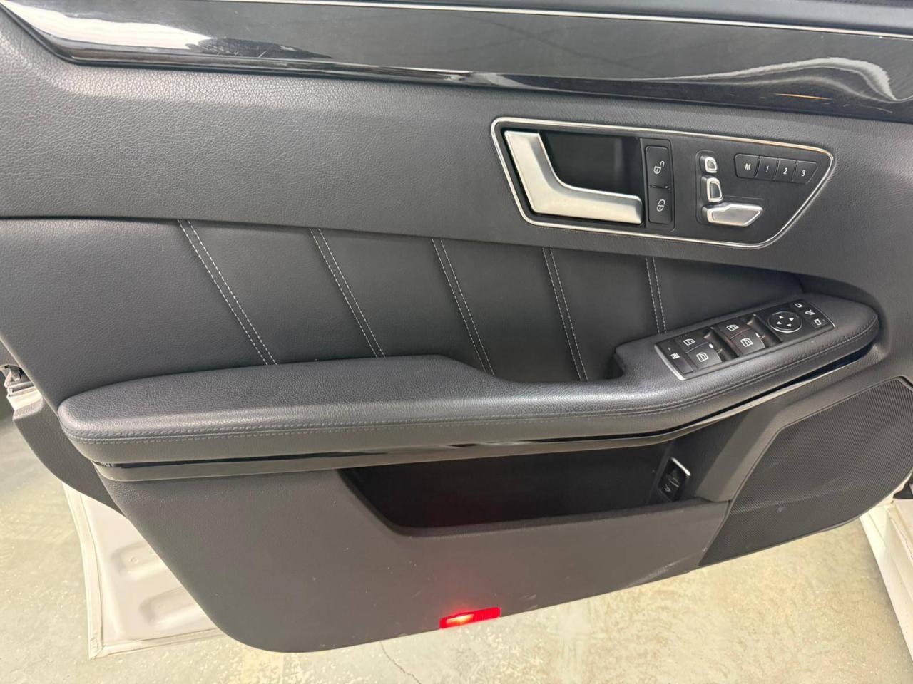 2014 Mercedes-Benz E-Class 4dr Sdn E 350 4MATIC, NO ACCIDENT Photo