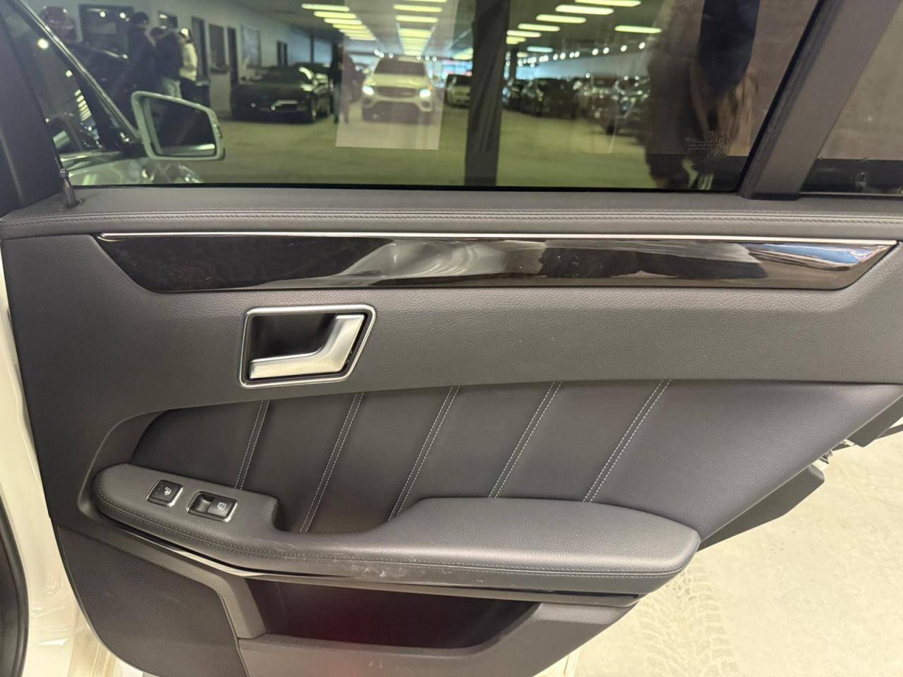 2014 Mercedes-Benz E-Class 4dr Sdn E 350 4MATIC, NO ACCIDENT Photo