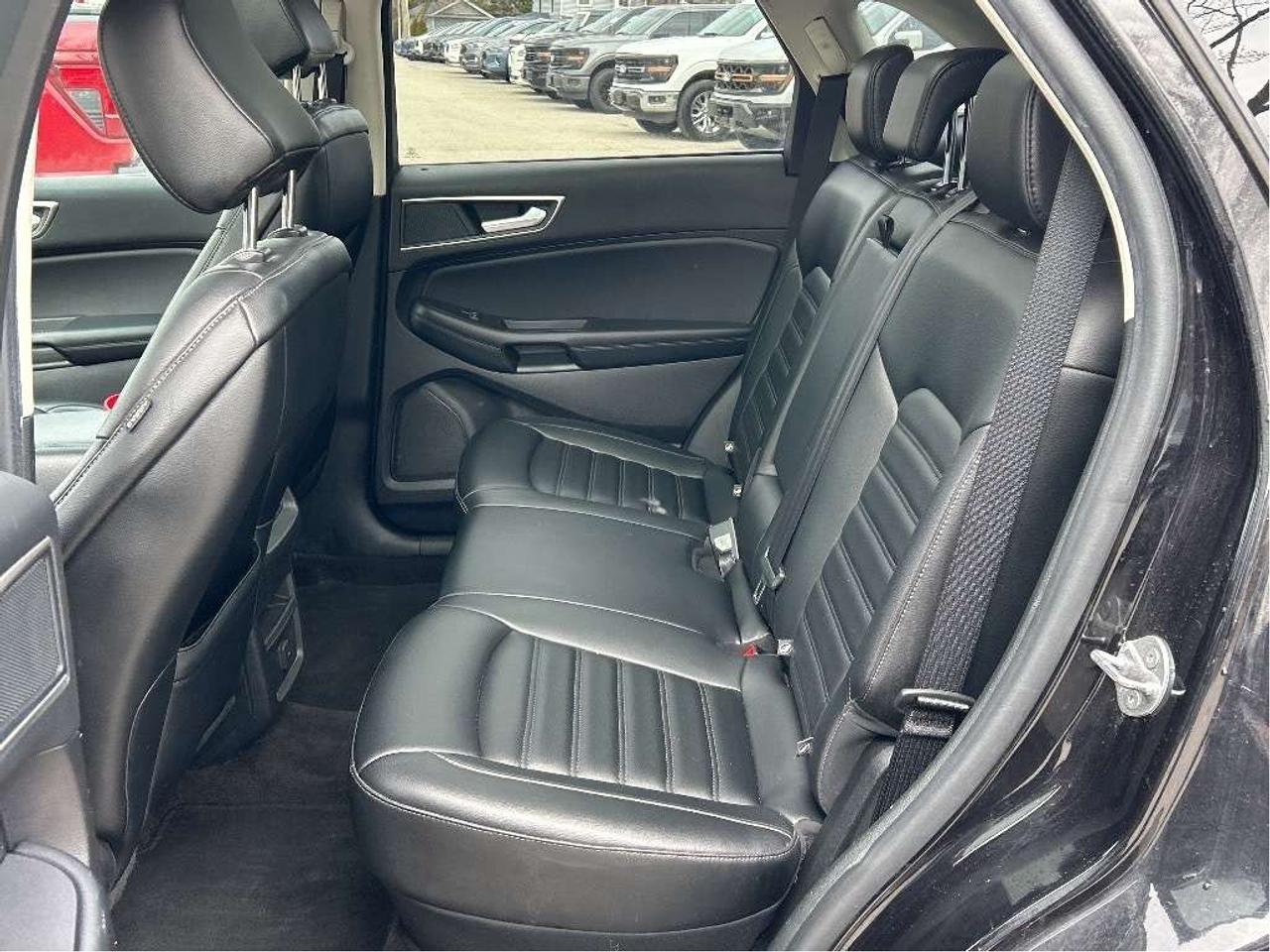 2020 Ford Edge SEL AWD Photo