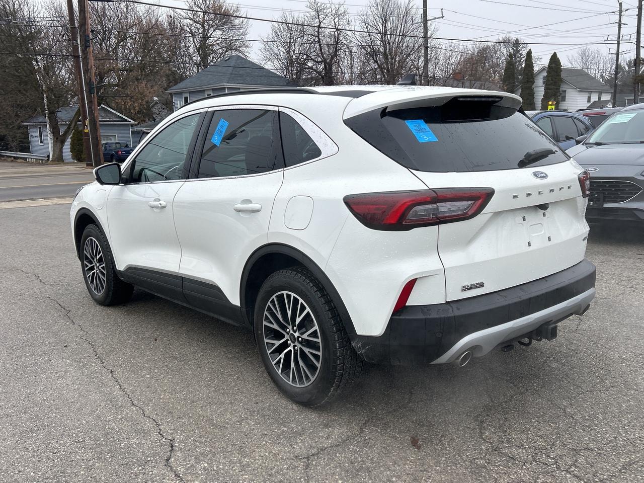 2025 Ford Escape PHEV FWD Photo2