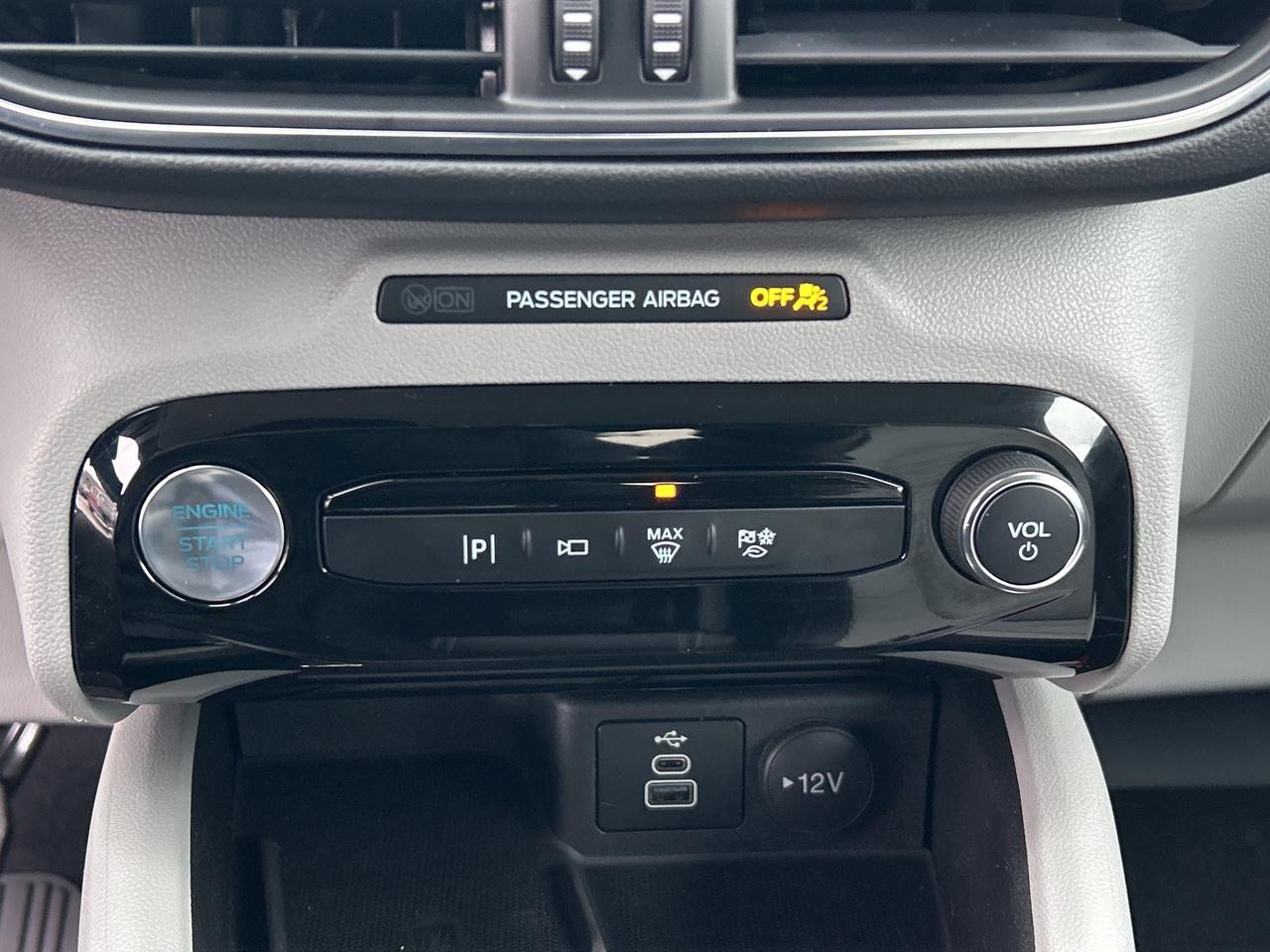 2025 Ford Escape PHEV FWD Photo