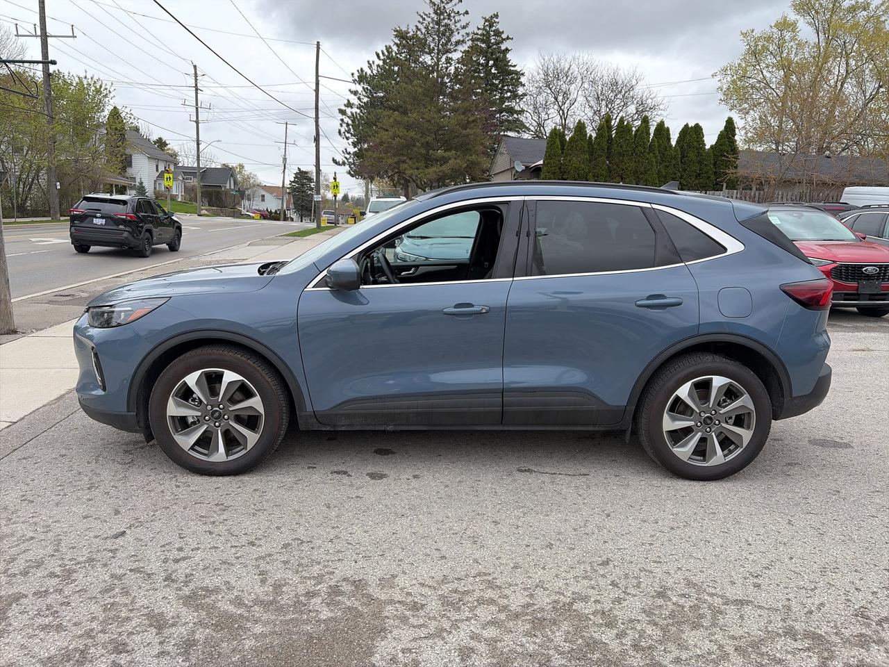2023 Ford Escape Platinum AWD Photo