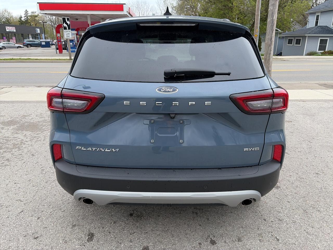 2023 Ford Escape Platinum AWD Photo