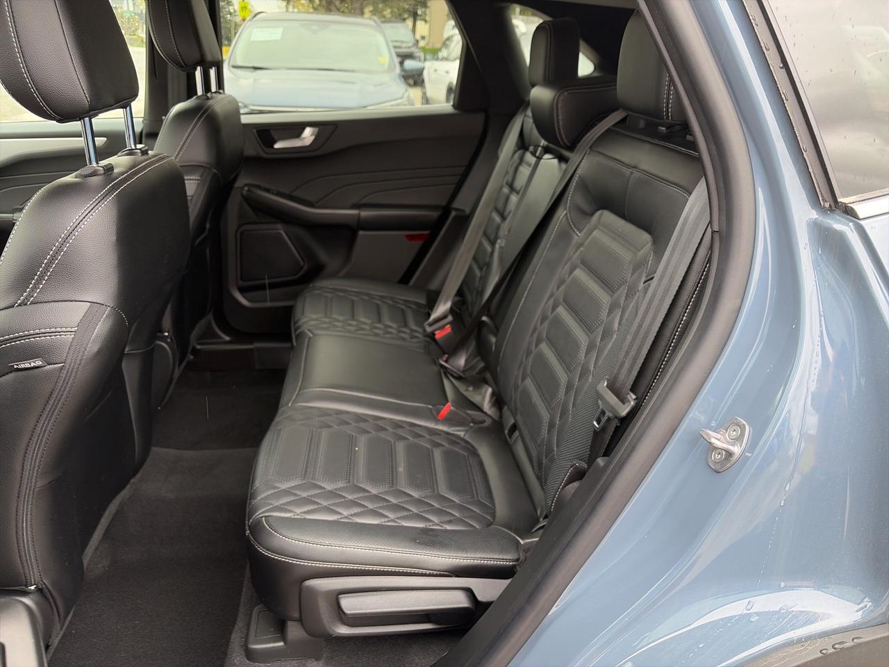 2023 Ford Escape Platinum AWD Photo