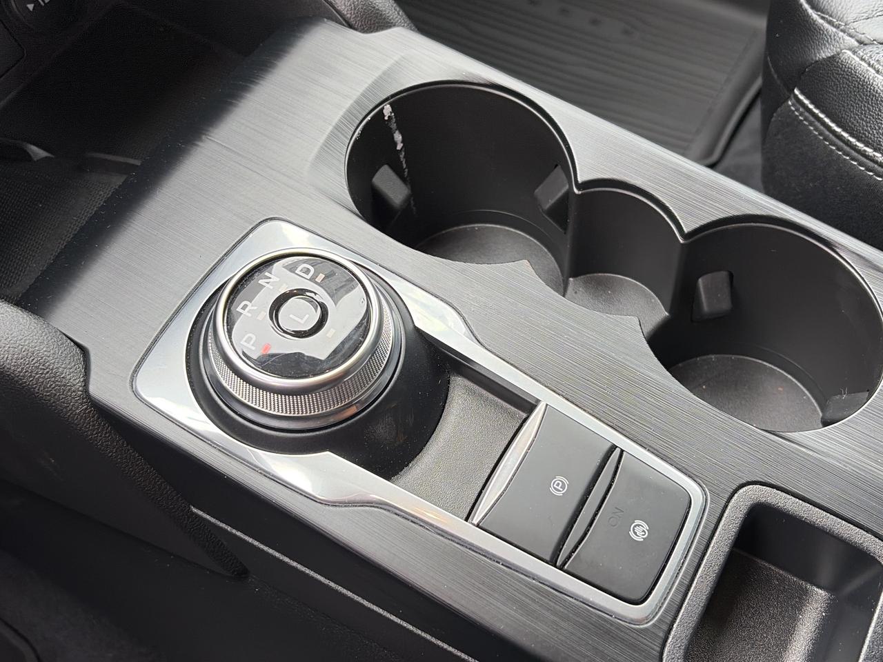 2023 Ford Escape Platinum AWD Photo