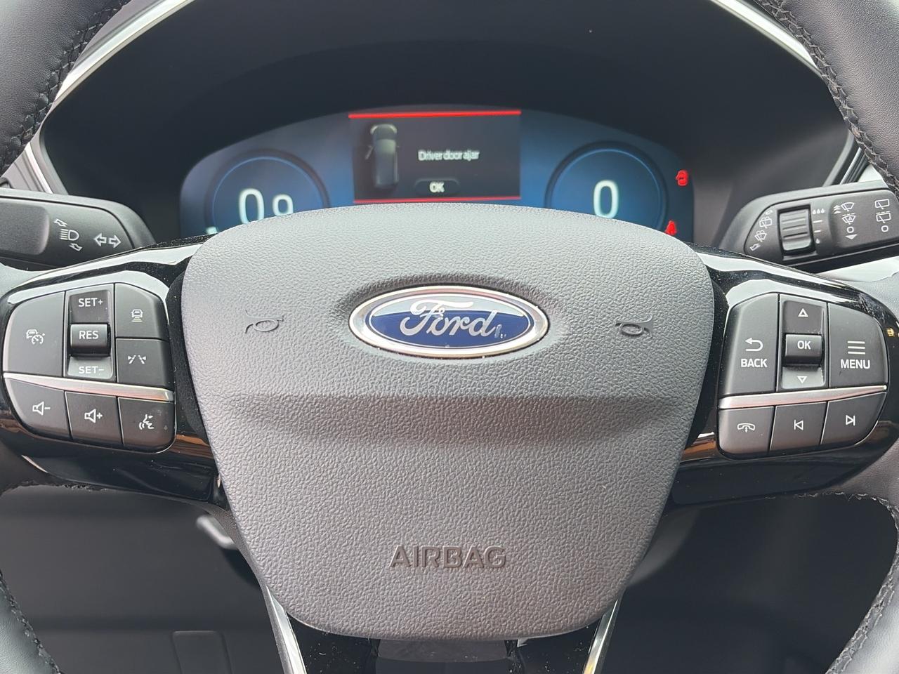 2023 Ford Escape Platinum AWD Photo