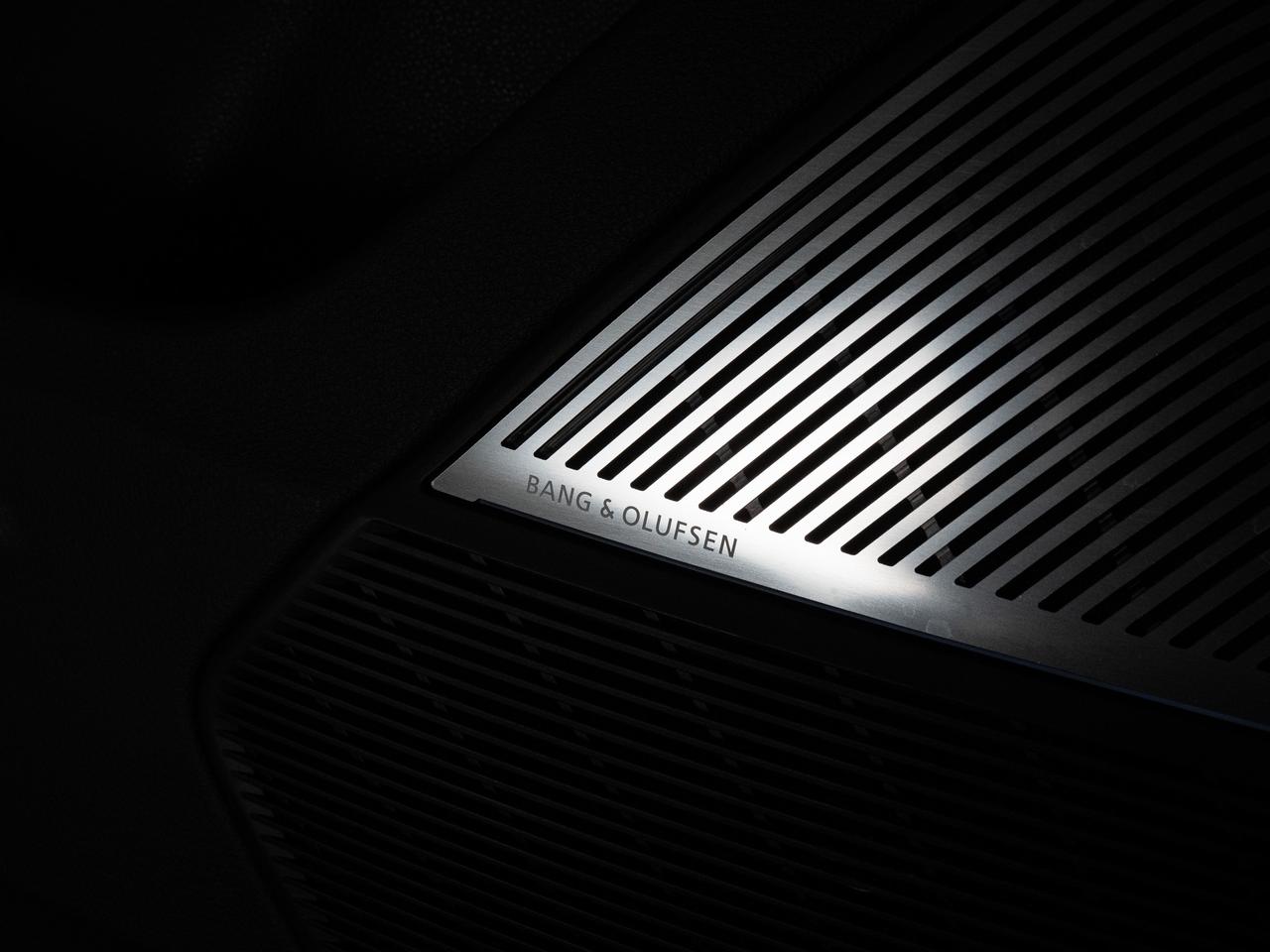 2021 Audi SQ7 PREMIUM PLUS | HUD | 7 PASS | 21 IN Photo