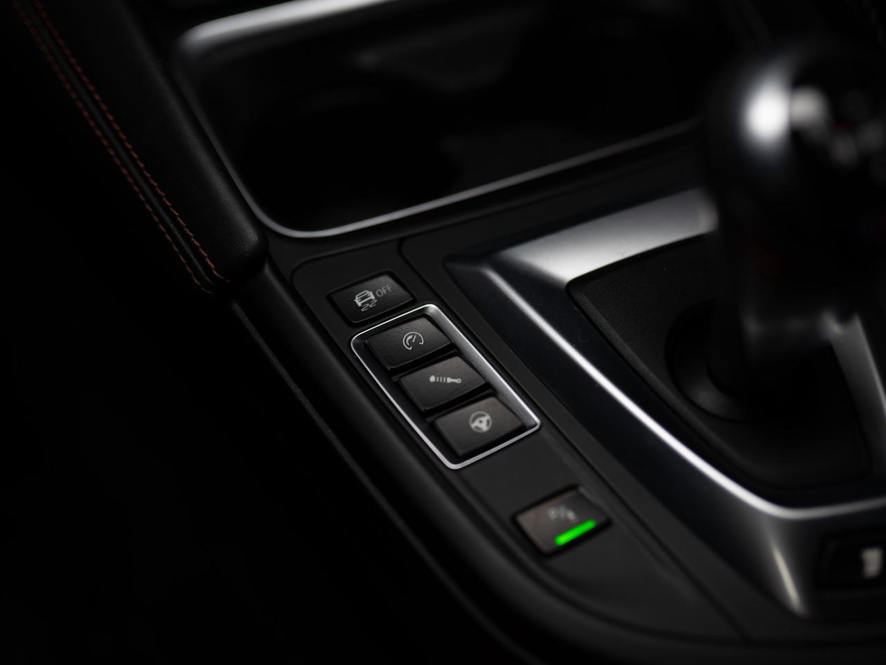 2018 BMW M4 PREMIUM PKG | ASSISTANCE PKG | SPORT EXHAUST | HUD Photo