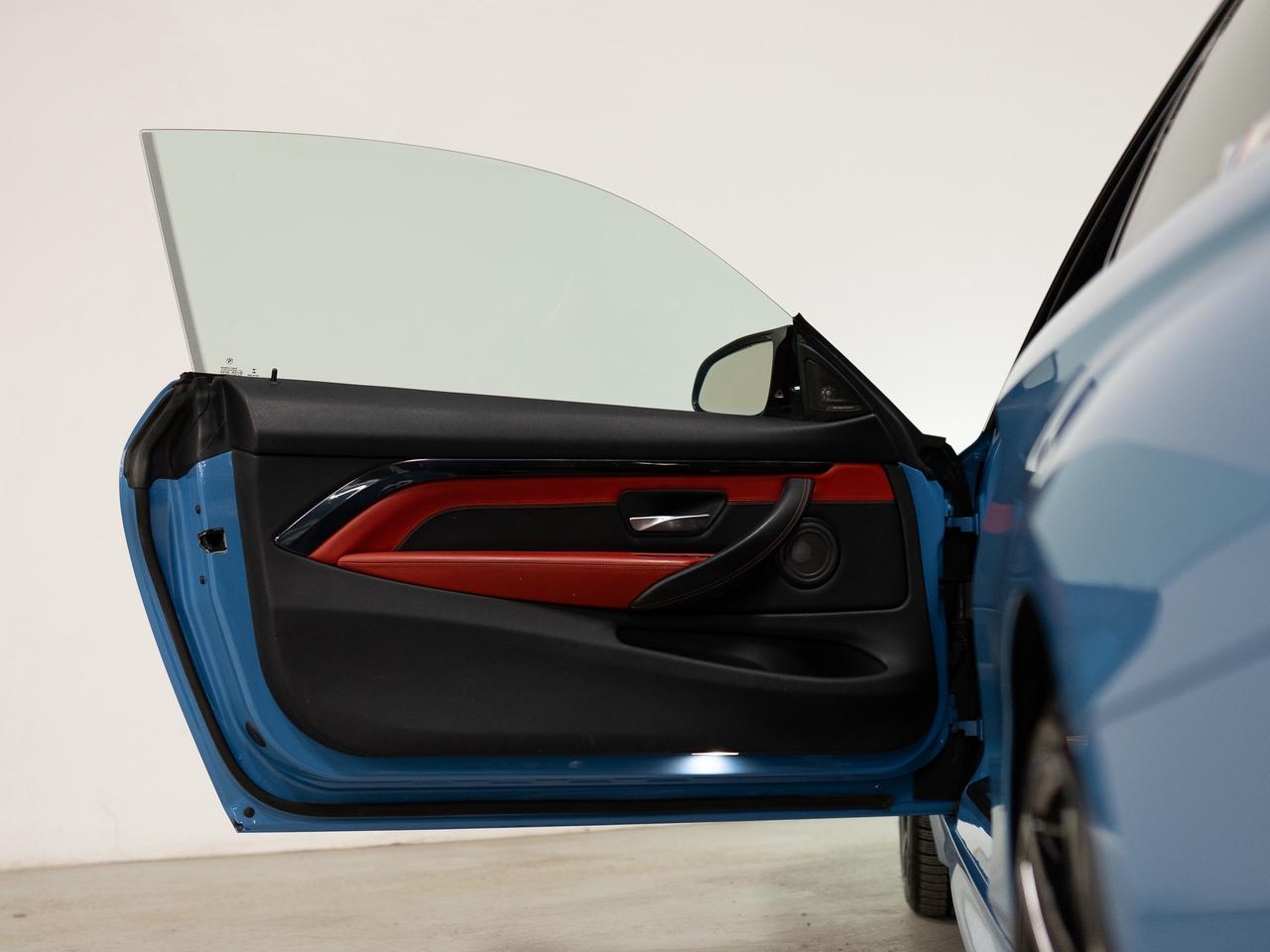 2018 BMW M4 PREMIUM PKG | ASSISTANCE PKG | SPORT EXHAUST | HUD Photo