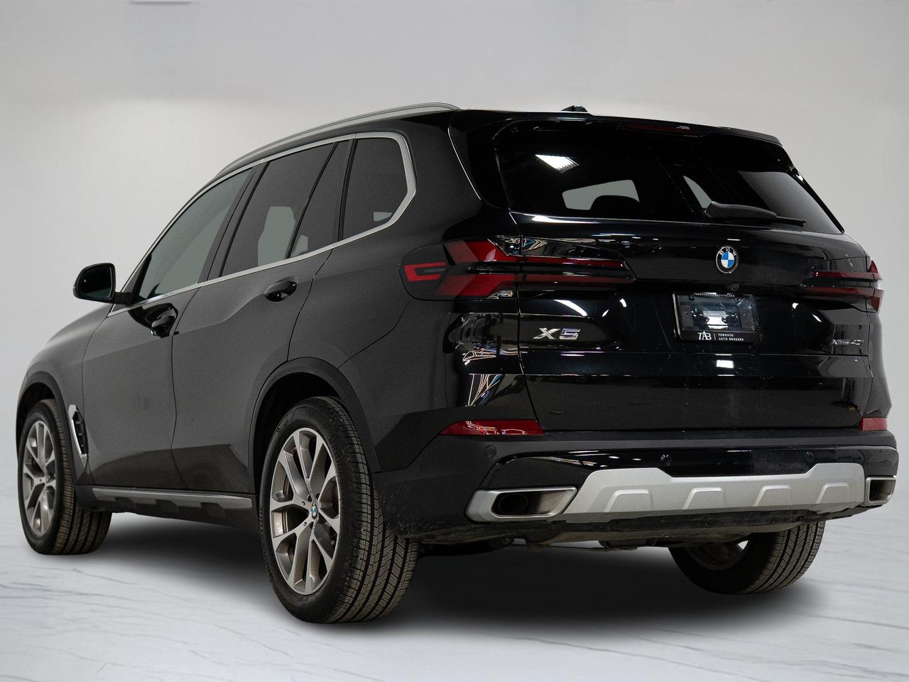 2024 BMW X5 XDRIVE40I | WOOD TRIM | PREMIUM PKG Photo4