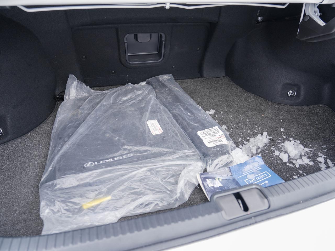 2019 Lexus ES ES 300h | HYBRID | SUNROOF | NAVIGATION Photo